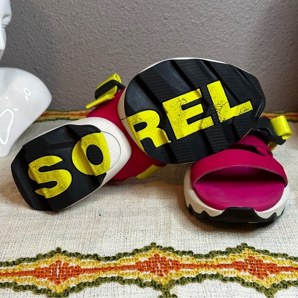 Sorel Kinetic Impact Pink & Neon Yellow Outdoor Performance Sling Sandals sz 6 - Picture 6 of 9